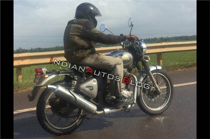 Royal Enfield Classic 500 Scrambler spotted testing